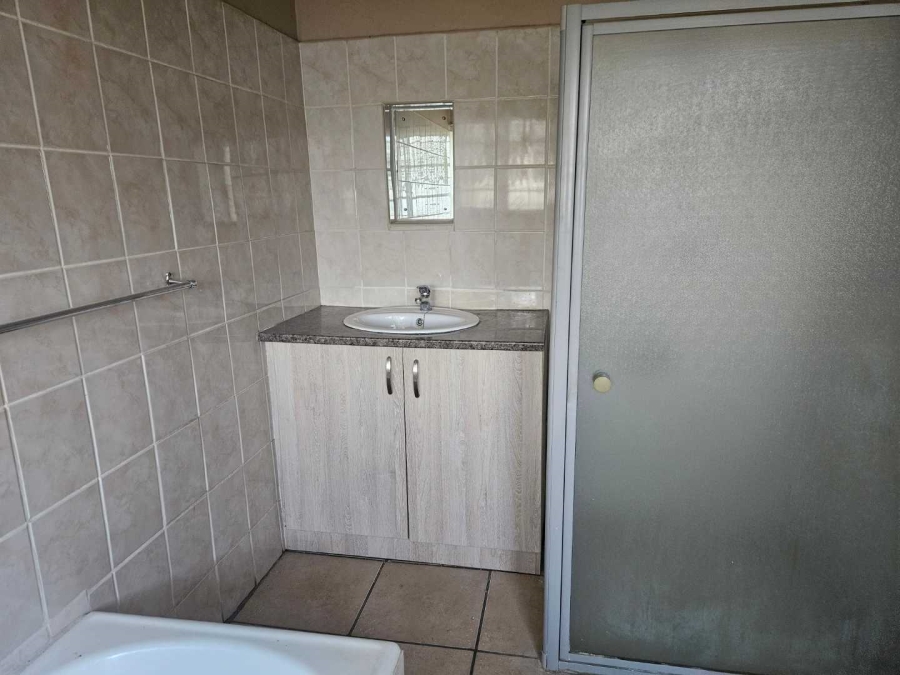 3 Bedroom Property for Sale in Beaconsfield Northern Cape